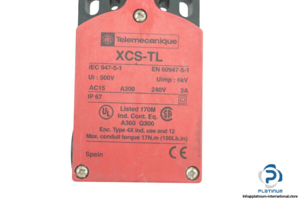 telemecanique-XCSTL851-safety-switch-(new)-3