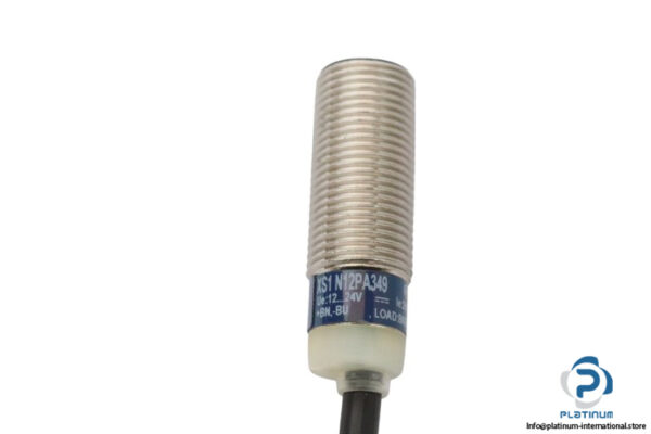 telemecanique-XS1-N12PA349-inductive-proximity-sensor-(new)-2