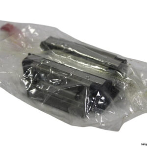 thk-HSR25A1SS-linear-bearing-block-new-carton