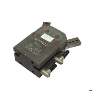 gimatic-XA-26-angular-self-centering-pneumatic-gripper-(Used)