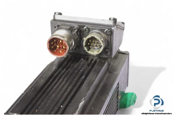 moog-C2900444-servo-motor(used)-1