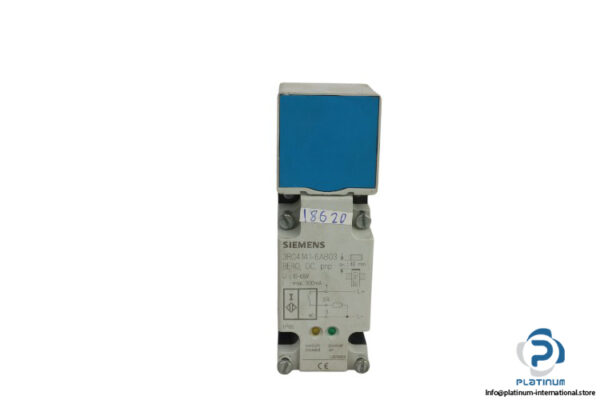 siemens-3RG4141-6AB03-inductive-proximity-switch-(used)-1