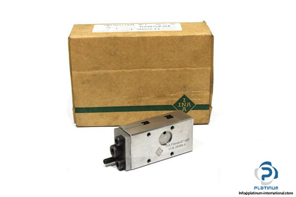 ina-VUS26086-A-adjusting-gibs