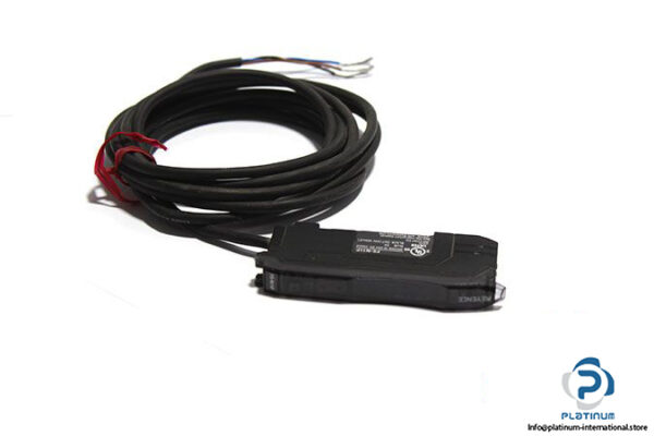 Keyence-FS-N11P-digital-fiber-optic-sensor