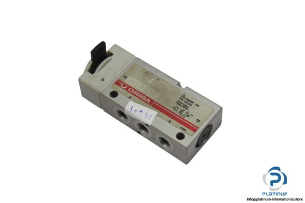 hoerbiger-S9-590RF-1_8-directional-control-valve-(Used)