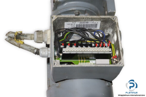 sew-R27DT80K4MM05BW1-01.3111863930.0002.01-helical-gearmotor(used)-5