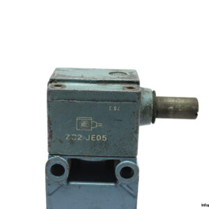 telemecanique-XC2-JC-limit-switch-(used)-2