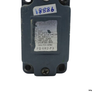 pizzato-FD-6R2-F3-safety-switch-(used)-2