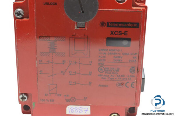 telemecanique-XCS-E8511-_-XCS-E-safety-switch-(used)-2