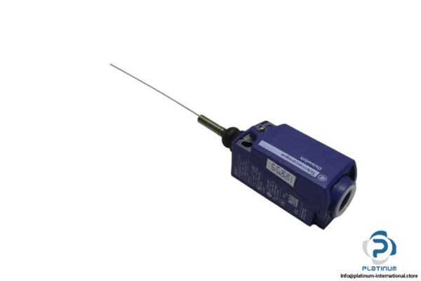 telemecanique-ZCP21-limit-switch-spring-actuator-(used)