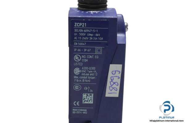 telemecanique-ZCP21-limit-switch-spring-actuator-(used)-2