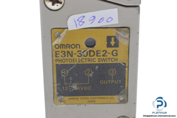 omron-E3N-30DE2-G-diffuse-photoelectric-sensor-(used)-2