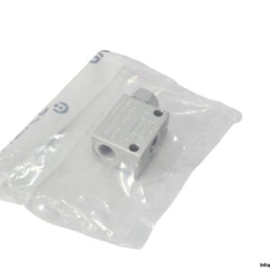 rexroth-0821000002-shuttle-valve-(New)