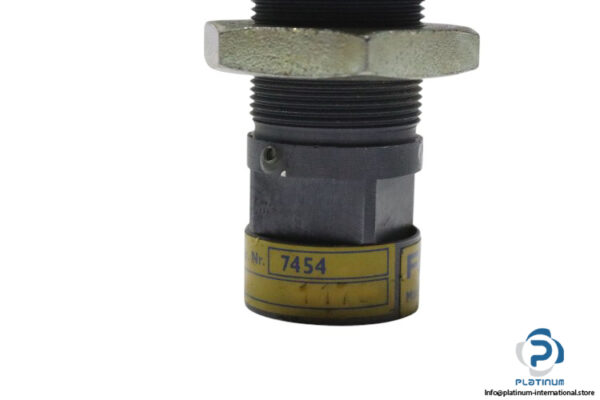 festo-RFL-15-non-contact-pneumatic-reflex-sensor-(Used)-3