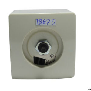jung-243.02-A-dimmer-(new)-1