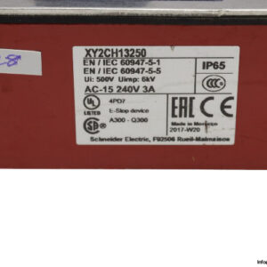 telemecanique-XY2CH13250-latching-emergency-stop-rope-pull-switch-(used)-2