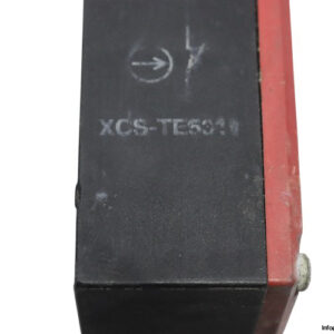 telemecanique-XCS-TE-safety-switch-(used)-2