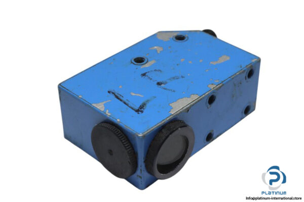 sick-KT5G-2P1251S29-contrast-sensor-(used)