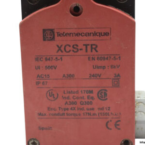 telemecanique-XCSTR751-safety-limit-switch-(used)-2