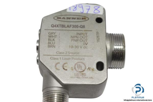 banner-Q4XTBLAF300-Q8-photoelectric-sensor-(used)-2