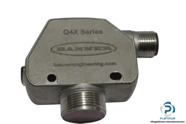 banner-Q4XTBLAF300-Q8-photoelectric-sensor-(used)-3