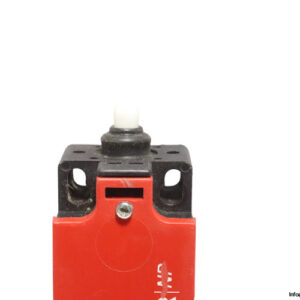 euchner-NP1-638AS-M-safety-switch-(used)-1