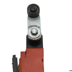 bernstein-88-SU1Z-AHS-plastic-bodied-limit-switch-(used)-1