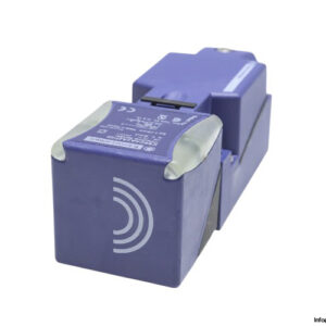 telemecanique-XS9C4A2A2P20-inductive-proximity-sensor-(new)-1