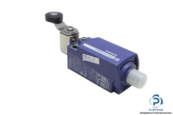 telemecanique-ZCP21M12-limit-switch-lever-actuator-(new)