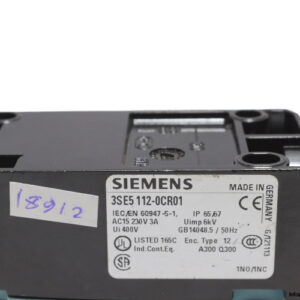 siemens-3SE5-112-0CR01-position-switch-body-(used)-2