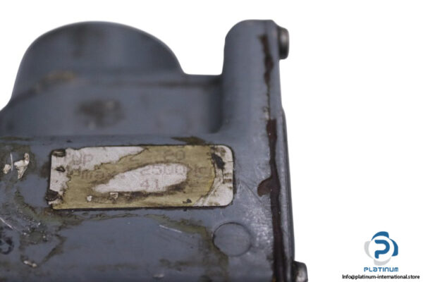 groschopp-DM100-80-Z80-gear-motor(used)-1