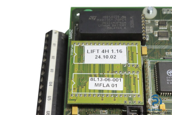 MPK400-lcd-display-and-keyboard-(used)-4