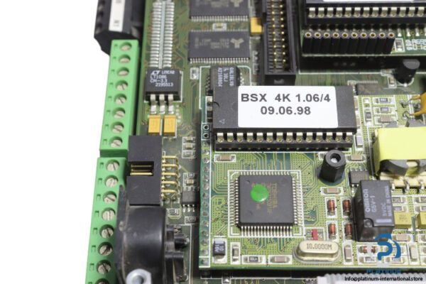 MPK400-lcd-display-and-keyboard-(used)-5