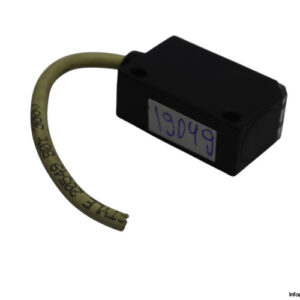 datasensor-S41-2-P-P-photoelectric-retroreflective-sensor-(used)