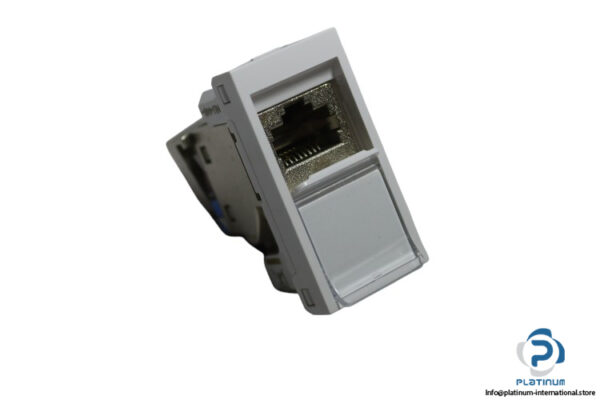 schneider-NU344818-data-socket-(new)