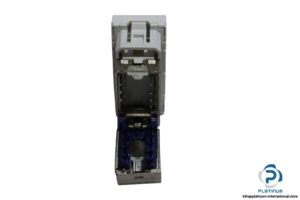 schneider-NU344818-data-socket-(new)-1