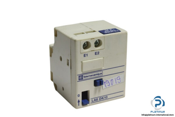 telemecanique-LA6-DK10-mechanical-latch-block-(used)