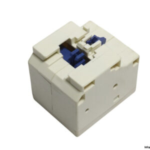 telemecanique-LA6-DK10-mechanical-latch-block-(used)-1