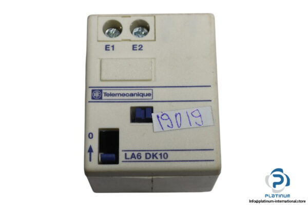 telemecanique-LA6-DK10-mechanical-latch-block-(used)-3