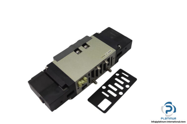 smc-VSS8-6-FJG-D-3Z-X1-double-solenoid-valve-(New)