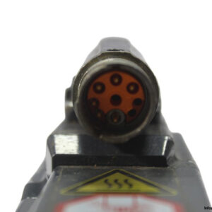 Beckhoff-AM8011-0B20-0000-servo-motor(used)-2