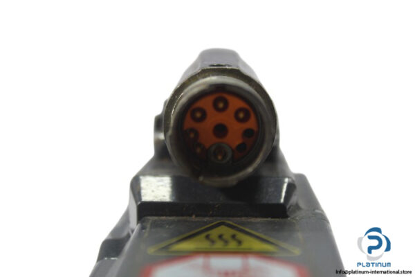 Beckhoff-AM8011-0B20-0000-servo-motor(used)-2