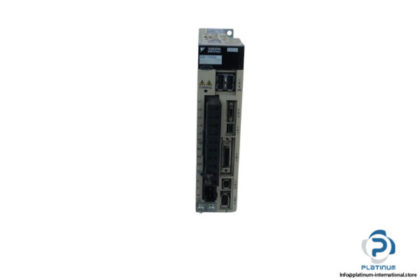 yaskawa-SGDV-1R6A15A-servo-drive-(used)-1