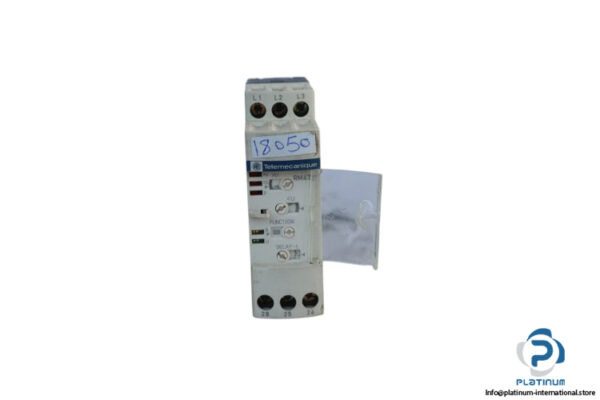 telemecanique-RM4TR32-control-relay-(used)-1