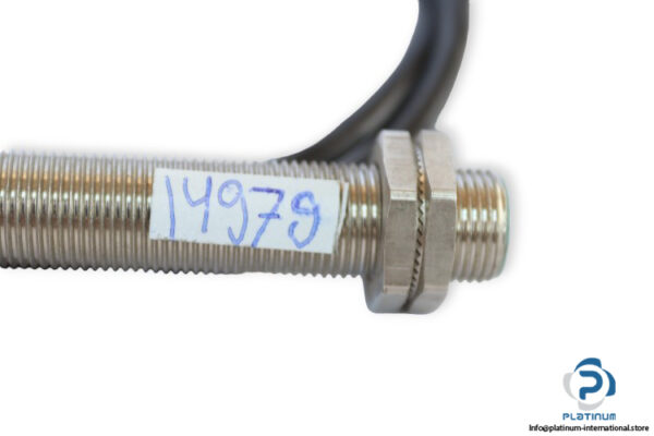 siemens-3RG4012-0KA00-inductive-sensor-(used)-1