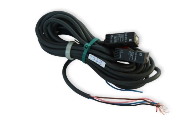 omron-E3S-BT81-photoelectric-sensor-(used)