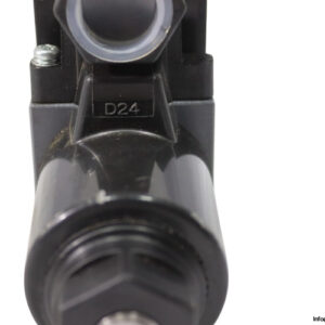 tokyo-keiki-DG4V-3-2A-M-P7-H-7-54-solenoid-operated-directional-control-valve-new-1