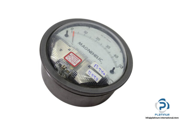 magnehelic-2000-50CM-pressure-gauge-(Used)