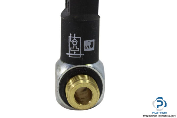 parker-78181913-pneumatic-sensor-fitting-(New)-1