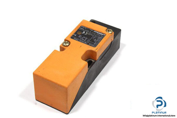 ifm-im5046-inductive-sensor-1